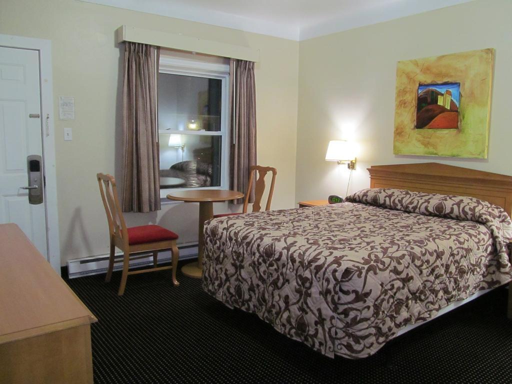 Knights Inn London Ontario Номер фото